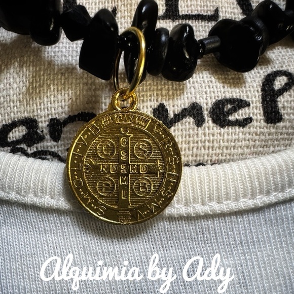 Gold Saint Benedict black onyx beaded short necklace - Picture 3 of 3